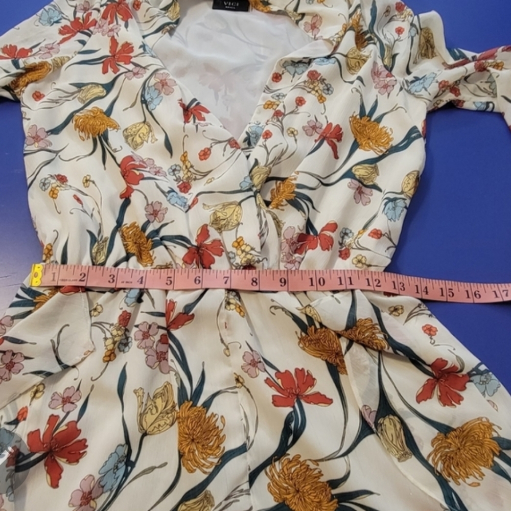 Vici Romper Shorts Floral Cream Ruffle Flowy Long Sleeve Women Small - Picture 4 of 8